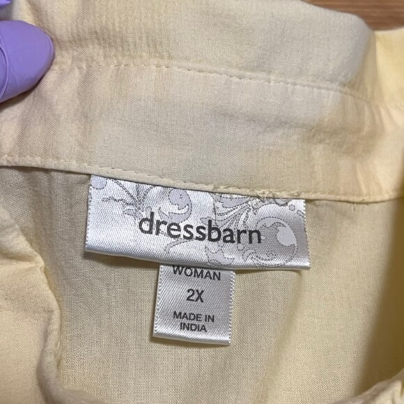 Dressbarn Light Yellow Pleated Eyelet Embroidered Tie Front Top Size 2X - Picture 8 of 12